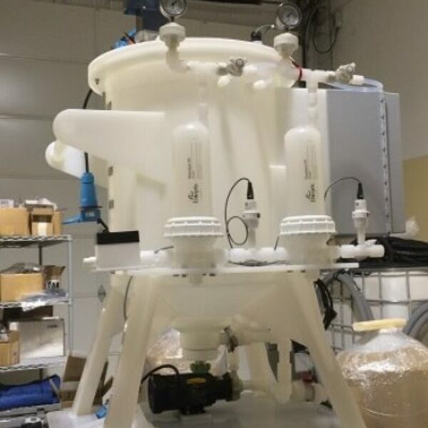 Sealed High Purity Aseptic Polypro And HDPE Mixing Tanks